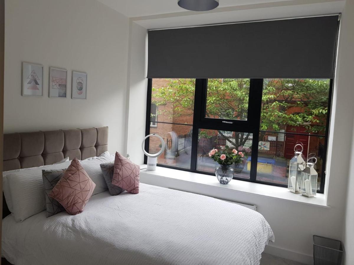 34 Cuppin Street - Luxury City Centre Apartment! Chester Exterior foto